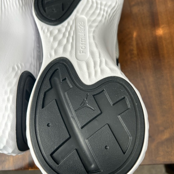 Size 13 Men's Jordan Delta 3 Low White/Chile Red-Black (DN2647 160) - Picture 5 of 8